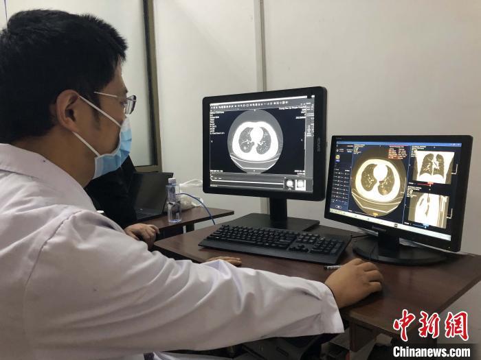 ‘开云电竞中国’浙江一小区房子竣工仅5年 墙体开裂能伸进拳头(图1) 开云电竞官方网站